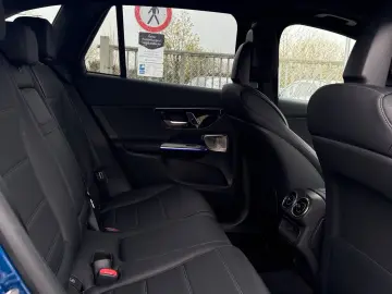 MERCEDES-BENZ GLC 300d 4M AMG Ventilation 360 Burmester
