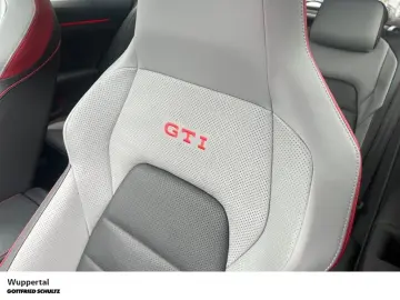 VW Golf GTI 2.0 TSI DSG NAVI AHK PANO DCC KAM ACC L