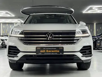 VW Touareg 4Motion 3.0 TSI PANO LED VIRTUAL LUFT CA