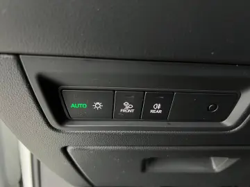 VW Touareg 4Motion 3.0 TSI PANO LED VIRTUAL LUFT CA