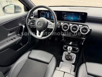 MERCEDES-BENZ A 180 Progressive Wides Leder Navi Kam…