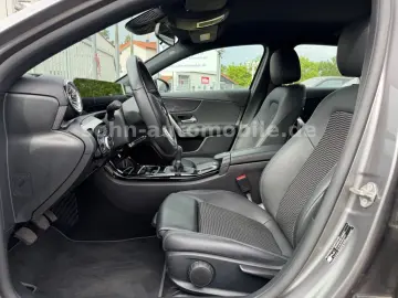 MERCEDES-BENZ A 180 Progressive Wides Leder Navi Kam…