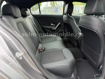MERCEDES-BENZ A 180 Progressive Wides Leder Navi Kam…