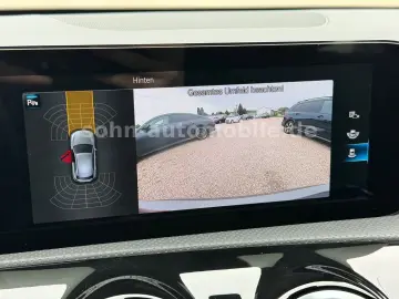 MERCEDES-BENZ A 180 Progressive Wides Leder Navi Kam…
