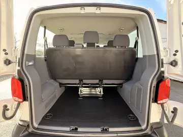 Volkswagen T6.1 2.0 TDI Caravelle Trendline  9-Locuri