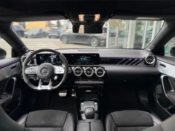 MERCEDES-BENZ CLA 45 AMG S 4M NIGHT PANO BURM LED 360