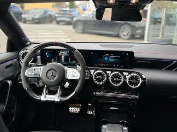 MERCEDES-BENZ CLA 45 AMG S 4M NIGHT PANO BURM LED 360