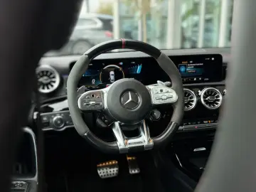 MERCEDES-BENZ CLA 45 AMG S 4M NIGHT PANO BURM LED 360