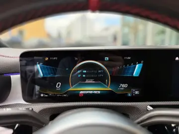 MERCEDES-BENZ CLA 45 AMG S 4M NIGHT PANO BURM LED 360