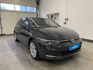 VW Golf VIII 1.5 TSI Style LED ACC R-KAM SpurH  AHK