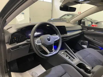 VW Golf VIII 1.5 TSI Style LED ACC R-KAM SpurH  AHK