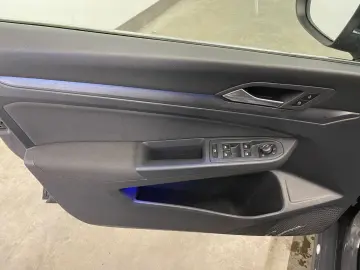 VW Golf VIII 1.5 TSI Style LED ACC R-KAM SpurH  AHK