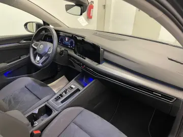 VW Golf VIII 1.5 TSI Style LED ACC R-KAM SpurH  AHK