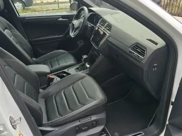 VW Tiguan R Line BLACK PANO LEDER HUD MEM CAM