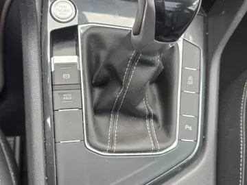 VW Tiguan R Line BLACK PANO LEDER HUD MEM CAM
