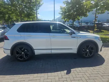 VW Tiguan R Line BLACK PANO LEDER HUD MEM CAM
