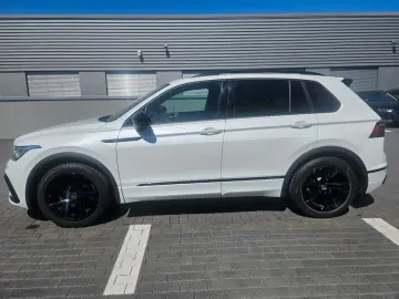 VW Tiguan R Line BLACK PANO LEDER HUD MEM CAM