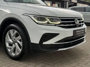 VW Tiguan Elegance e-Hybrid R-Kam AHK ACC Matrix