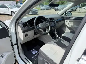 VW Tiguan Elegance e-Hybrid R-Kam AHK ACC Matrix