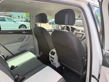 VW Tiguan Elegance e-Hybrid R-Kam AHK ACC Matrix