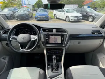 VW Tiguan Elegance e-Hybrid R-Kam AHK ACC Matrix