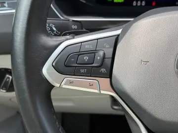 VW Tiguan Elegance e-Hybrid R-Kam AHK ACC Matrix