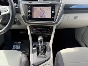 VW Tiguan Elegance e-Hybrid R-Kam AHK ACC Matrix