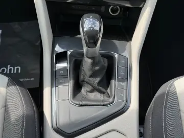 VW Tiguan Elegance e-Hybrid R-Kam AHK ACC Matrix