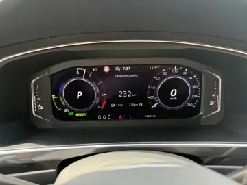 VW Tiguan Elegance e-Hybrid R-Kam AHK ACC Matrix