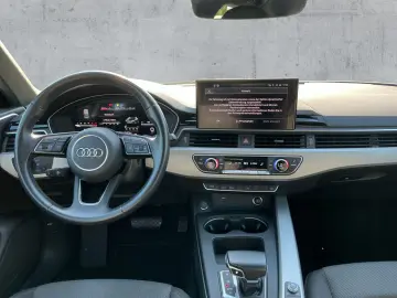 AUDI A4 Limousine 40 TDI S-TR ADVANCED NAVI RFK GRA