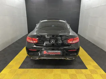 MERCEDES-BENZ C 300 AMG-Line Keyless Carplay LED Nav…
