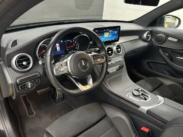 MERCEDES-BENZ C 300 AMG-Line Keyless Carplay LED Nav…