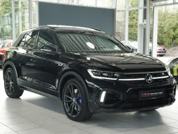 VW T-Roc R 4M  2.H  19  Pano  AKRA  beats  ACC
