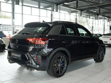 VW T-Roc R 4M  2.H  19  Pano  AKRA  beats  ACC