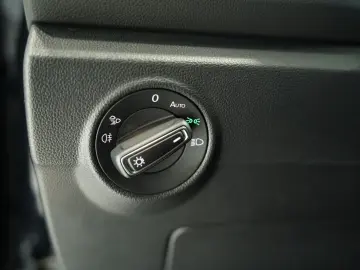 VW T-Roc R 4M  2.H  19  Pano  AKRA  beats  ACC