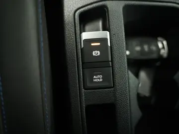 VW T-Roc R 4M  2.H  19  Pano  AKRA  beats  ACC