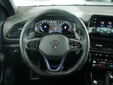VW T-Roc R 4M  2.H  19  Pano  AKRA  beats  ACC
