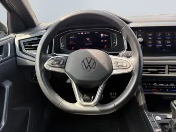 VW Taigo 1.5 TSI R-Line  LED digi CP ACC SHZ CAM PD