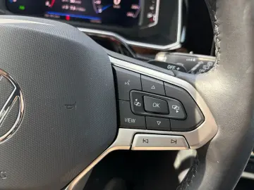 VW Taigo 1.5 TSI R-Line  LED digi CP ACC SHZ CAM PD