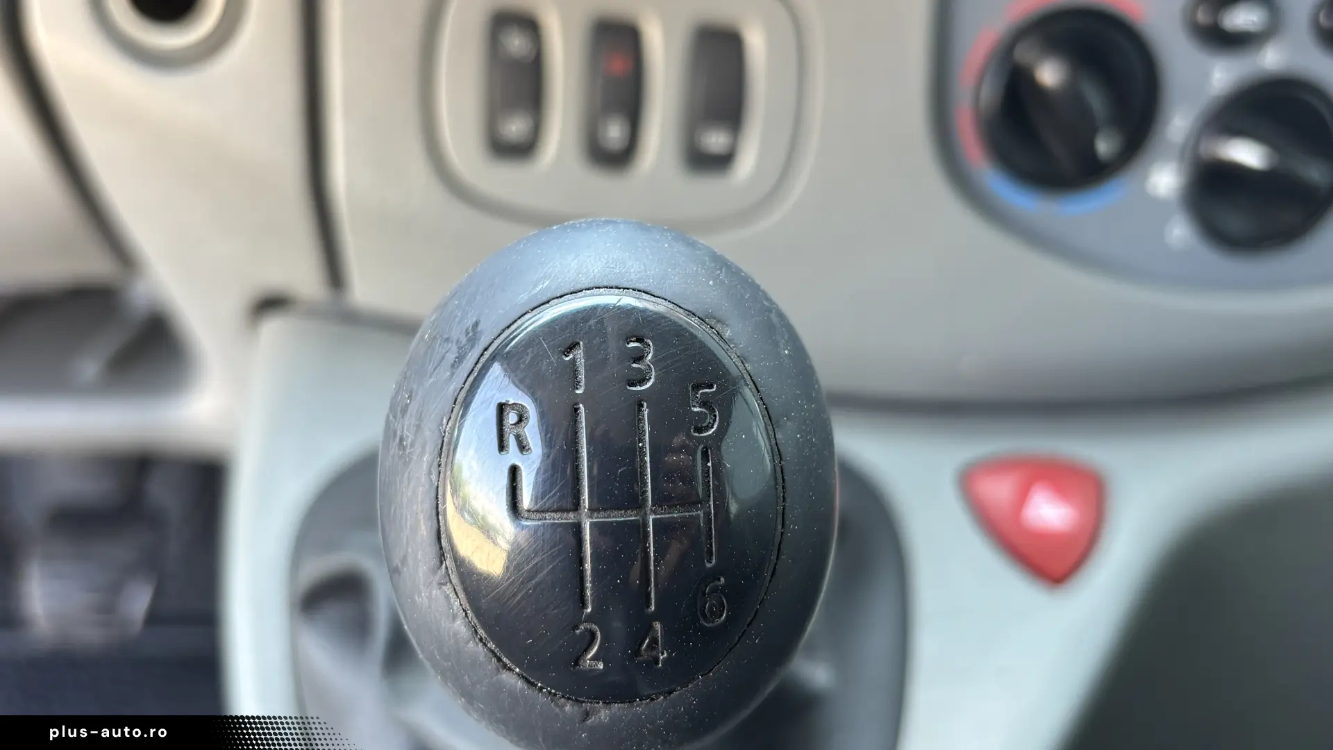 Opel Vivaro 2013