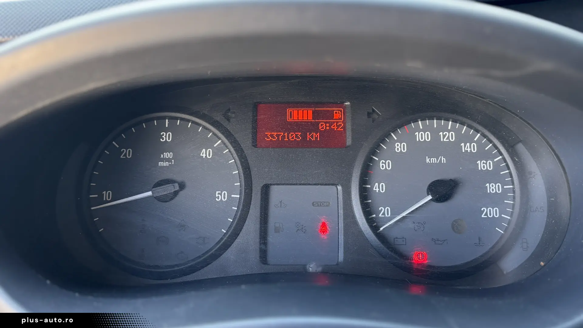 Opel Vivaro 2013