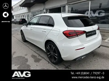 MERCEDES-BENZ A 200 Progressive 7G LED Kamera Night Ambiente