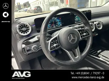 MERCEDES-BENZ A 200 Progressive 7G LED Kamera Night Ambiente
