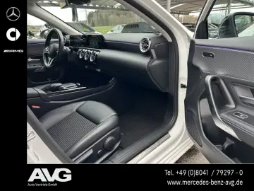 MERCEDES-BENZ A 200 Progressive 7G LED Kamera Night Ambiente