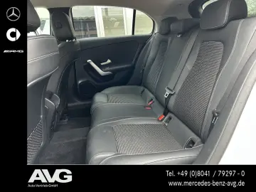 MERCEDES-BENZ A 200 Progressive 7G LED Kamera Night Ambiente