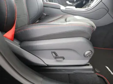 MERCEDES-BENZ GLC 43 AMG 4M Carbon AHK Night Distronic 360