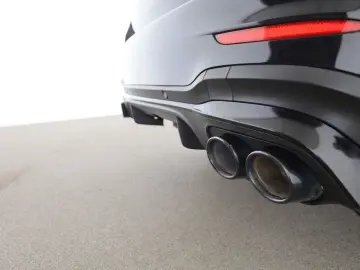 MERCEDES-BENZ GLC 43 AMG 4M Carbon AHK Night Distronic 360