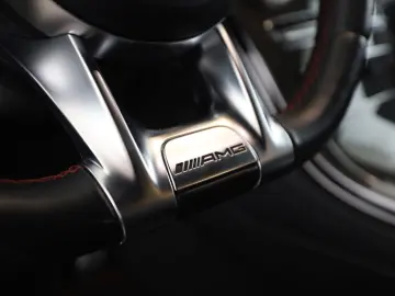 MERCEDES-BENZ GLC 43 AMG 4M Carbon AHK Night Distronic 360