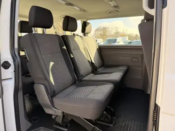 Volkswagen T6.1 2.0 TDI Caravelle Trendline
