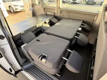 Volkswagen T6.1 2.0 TDI Caravelle Trendline
